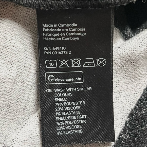 H&M Divided Black Long Sleeve Dress - Picture 8 of 8